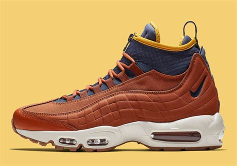 Nike Air Max 95 sneaker boot